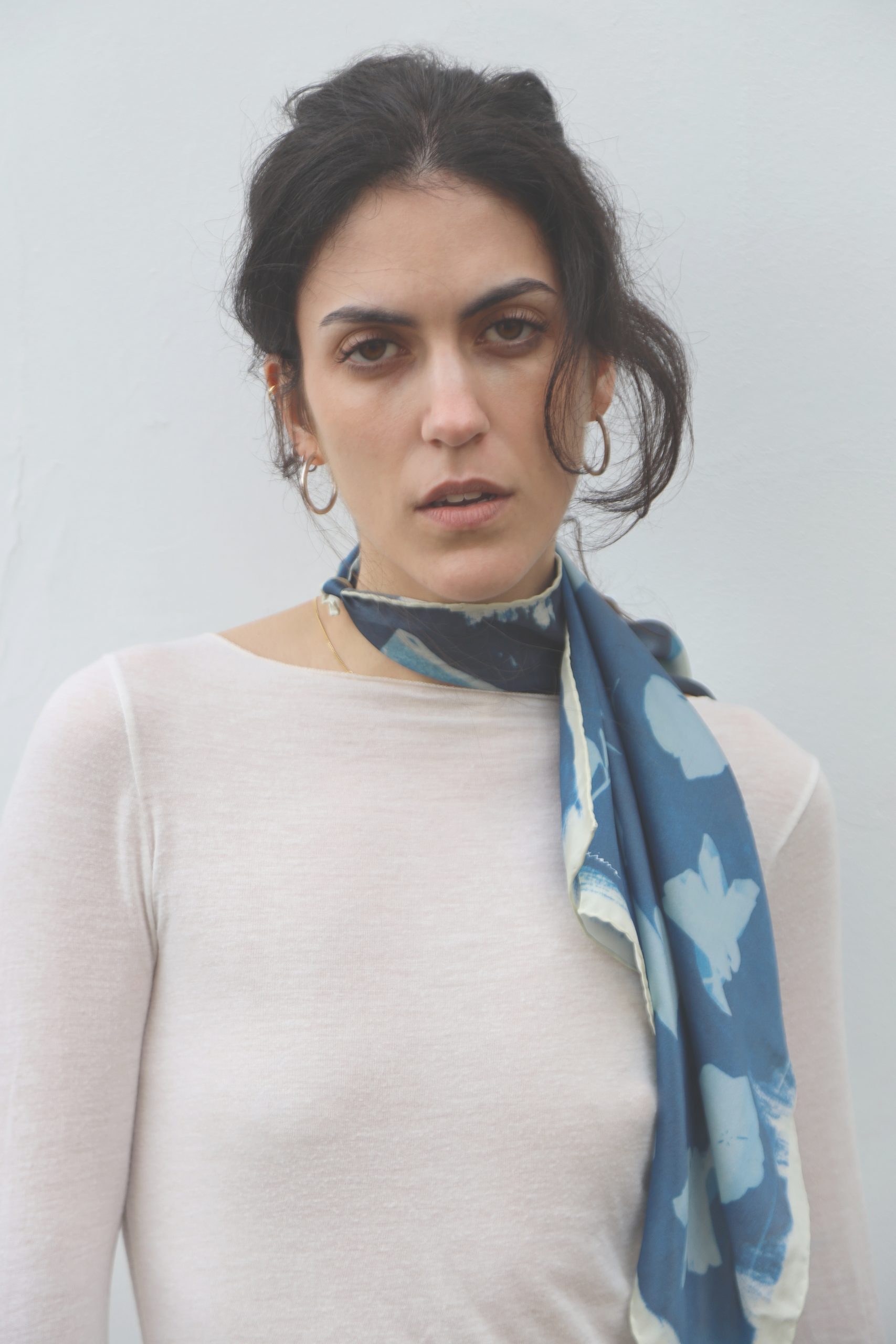 Pañuelo Flor Cian - Imagen 5