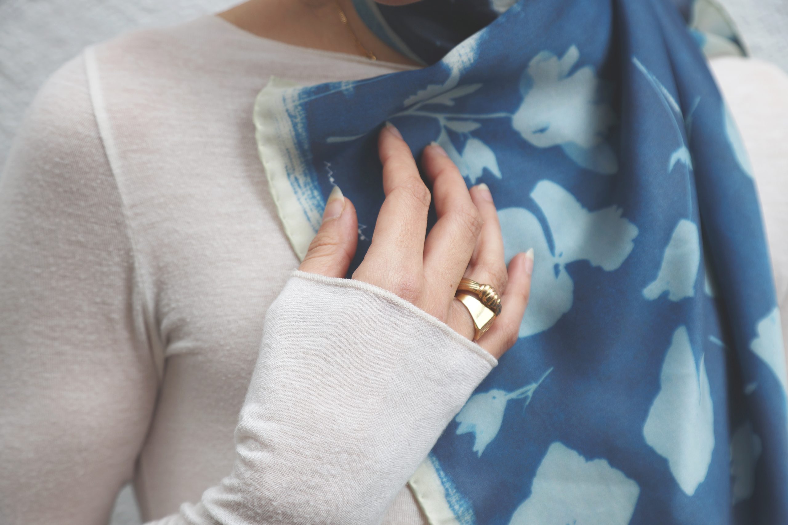 Pañuelo Flor Cian - Imagen 2